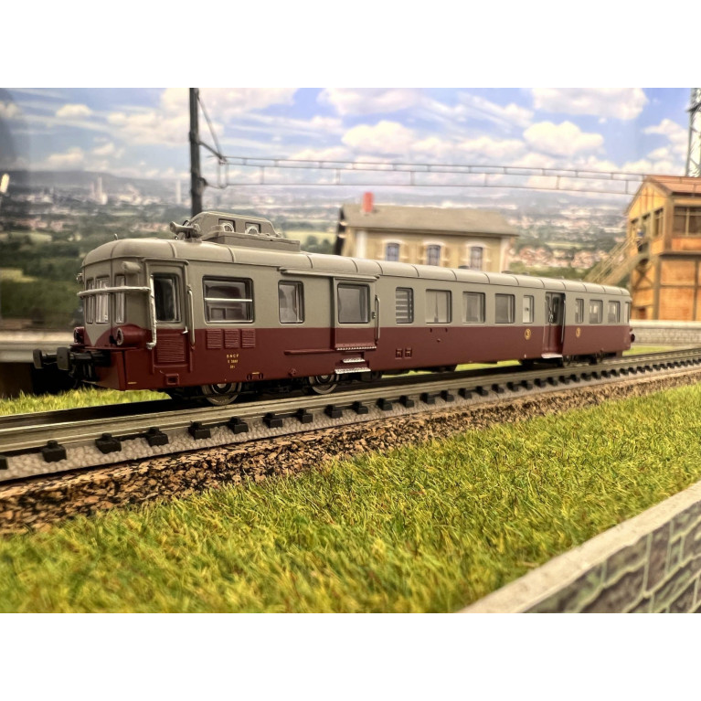 Trains160 16060 - X3860 Autorail Picasso rouge rubis/gris perle- Fives - 3ème classe - N - Ep III