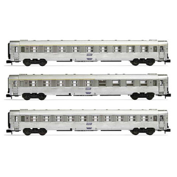 ARNOLD HN4338 SNCF coffret de 3 voitures DEV Inox, A9, A5r et B10, logo encadré bleu, ép IV