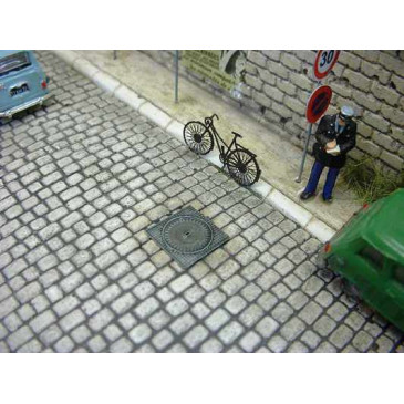 PN SUD MODELISME 87-2 Plaques d'égouts et échelles en laiton HO