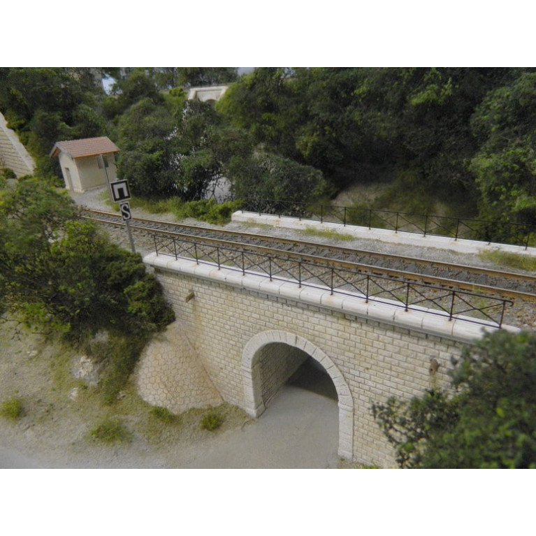 PN SUD MODELISME  87703 Rambarde en croisillons pour pont HO