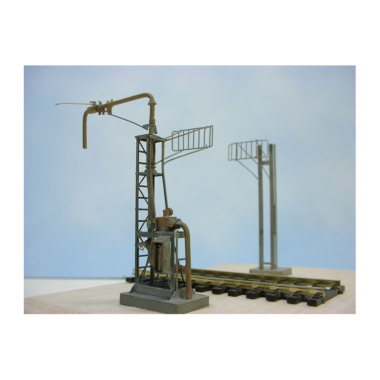 PN SUD MODELISME 8798 Portique de distribution de fuel HO