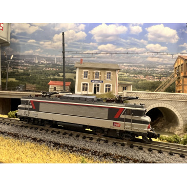 Fleischmann 732206 Locomotive électrique BB 22347 de la SNCF, DCC, Ep V-VI, N