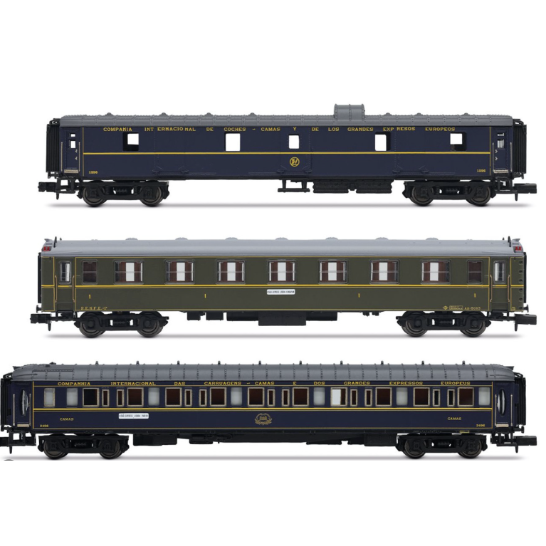 Arnold HN4486 3 voitures \"Sud Express\", fourgon DD3, 1 voiture AA 5000 et WL, CIWL, Ep. III et IV, N