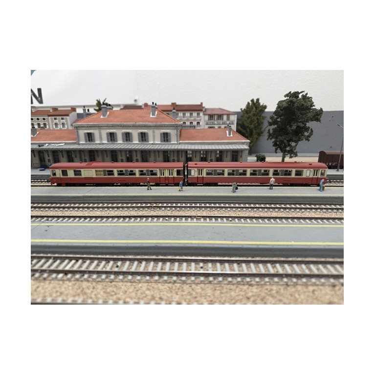 LS Models 10 039 Autorail EAD X4687 + XR8684, Lyon-Vaise, Sncf, analogique, Ep. IV, H0