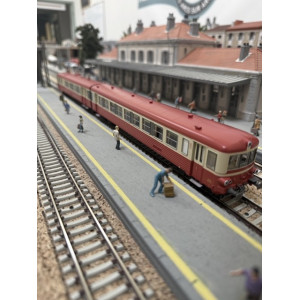 LS Models 10 039 Autorail EAD X4687 + XR8684, Lyon-Vaise, Sncf, analogique, Ep. IV, H0
