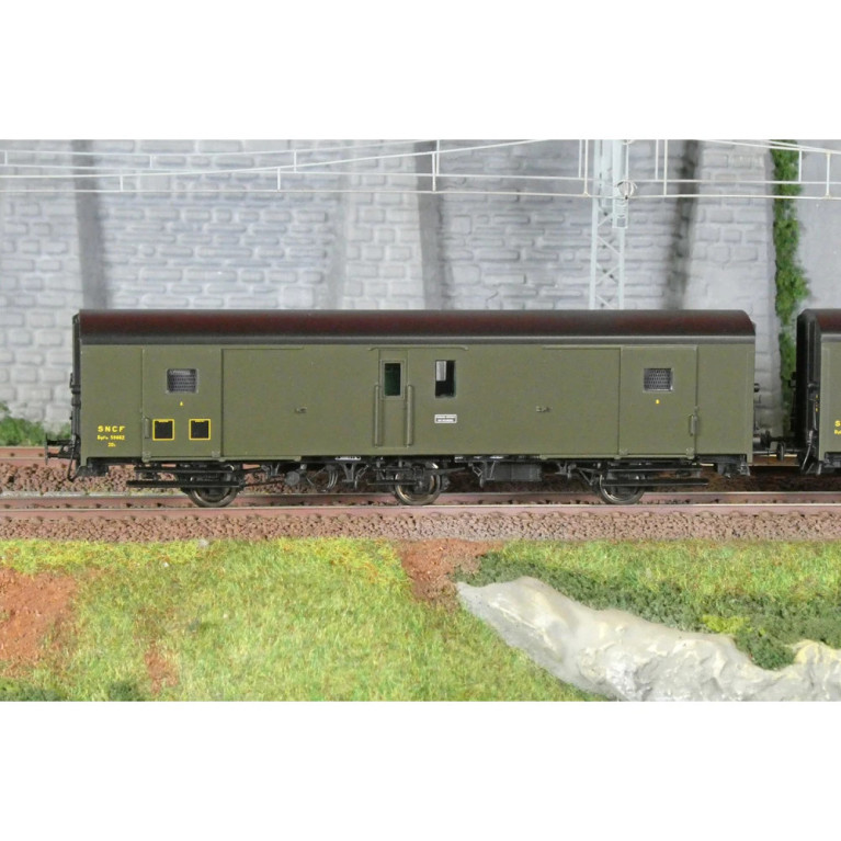 Models World 106 Set de 2 Wagons fourgons 3 essieux, PLM, Dqd2m, Vert 301, ep.IIIb, feux fin de convoi