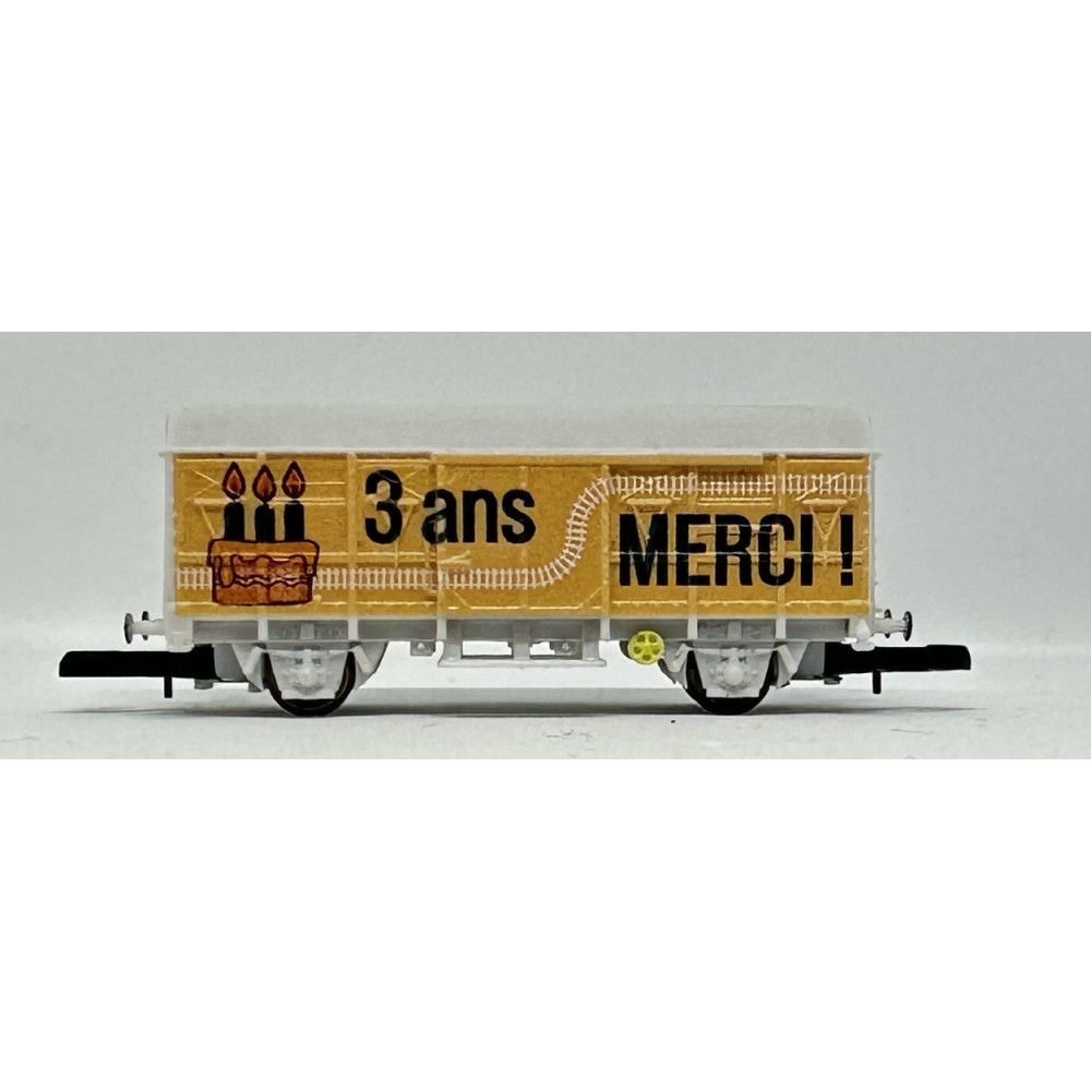 AZAR MODEL W02-AN3 Wagon couvert collector spécial 3ans - Z 1/220