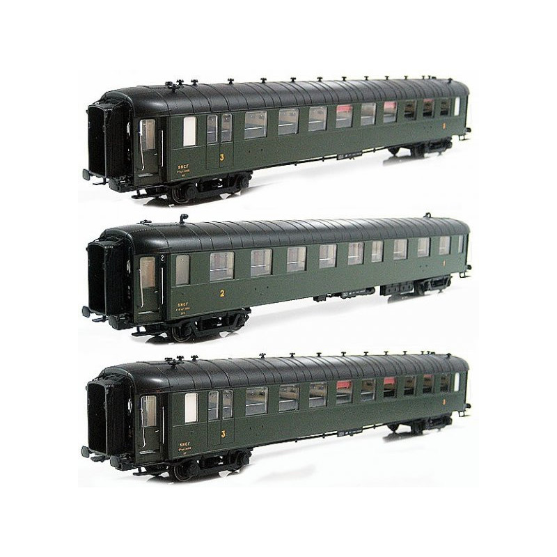 LSMODELS 40 207 - Coffret de 3 voitures Ocem parois lisses ep IIIa SNCF