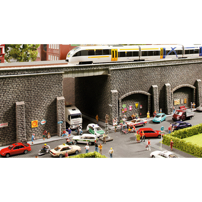 Noch 34857 mur, superlongue