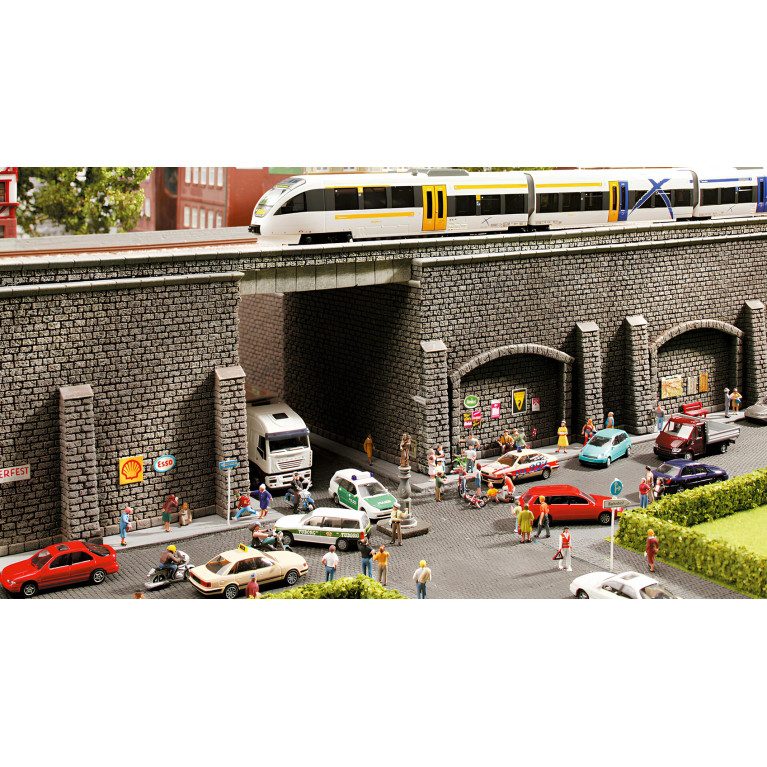 Noch 34857 mur, superlongue