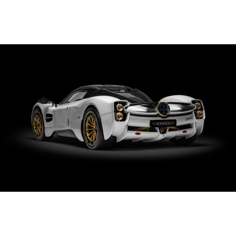 HK123 Pagani Utopia Coupé - Bianco Perla  - Kit échelle 1:8