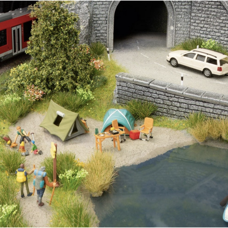 Noch 16201 - Set de 4 figurines + accessoires thème Camping-HO 1/87-