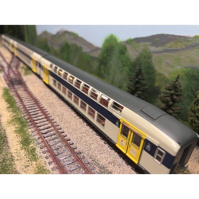 ViTrains 1124L Set de 3 voitures voyageurs VB2N SNCF, livré fuscia Nord Pas de Calais, Logo casquette, avec éclairage - H0