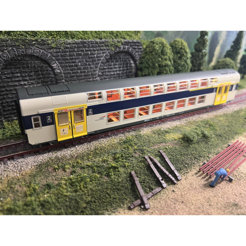 Vitrains 3214L voiture 2ème classe  livrée Nord-Pas-de-Calais, H0