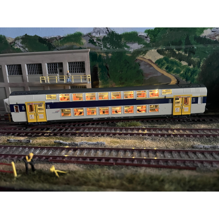 Vitrains 3214L voiture 2ème classe  livrée Nord-Pas-de-Calais, H0