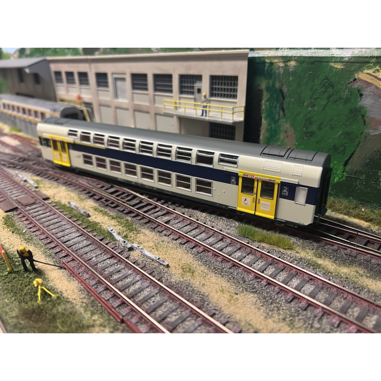 Vitrains 3214 voiture 1ère et 2ème classe  livrée Nord-Pas-de-Calais, H0