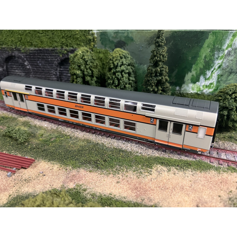 Vitrains 3161 voiture 1ère et 2ème classe logo SNCF encadré gris, H0