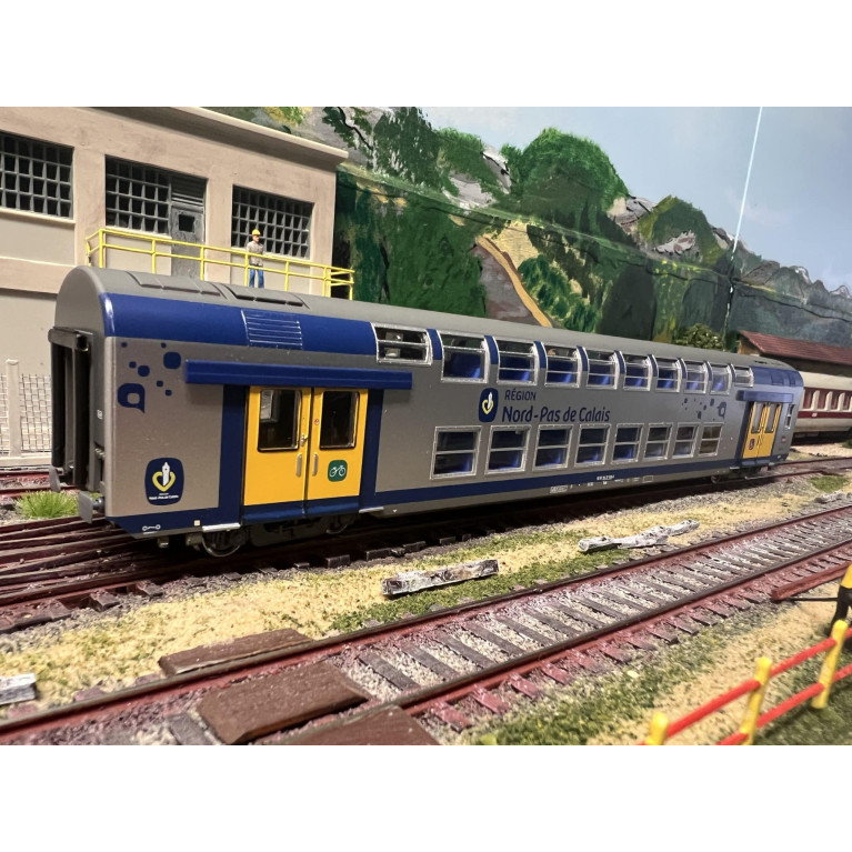 Vitrains 3167 voiture 2ème classe  livrée Nord-Pas-de-Calais, H0