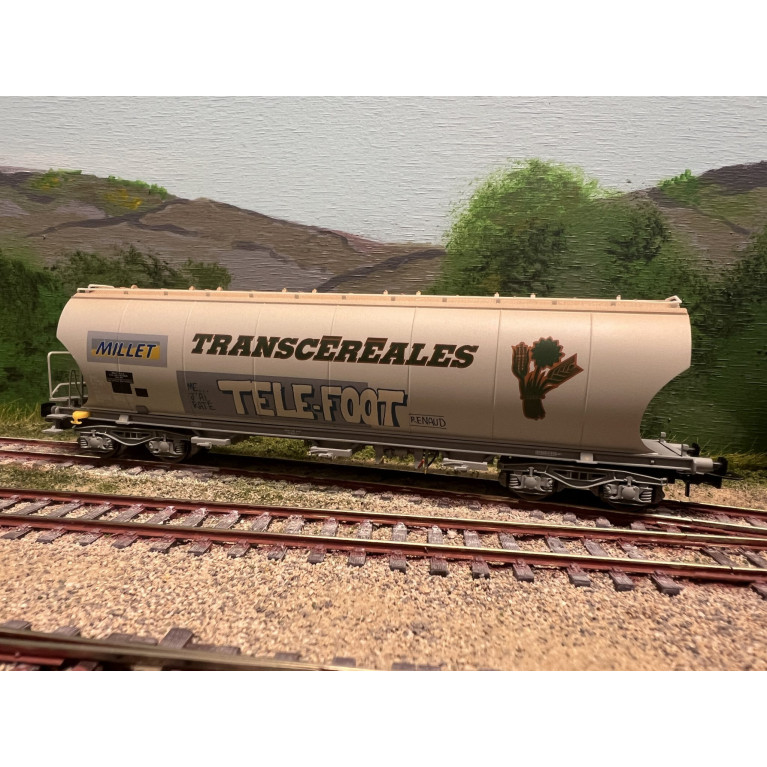 JOUEF HJ6282 Wagon -trémie à 4 essieux "millet" graffiti télé-foot, Ep. IV, H0