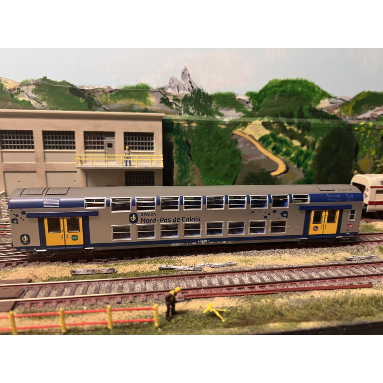 Vitrains 3166 voiture 2ème classe  livrée Nord-Pas-de-Calais, H0