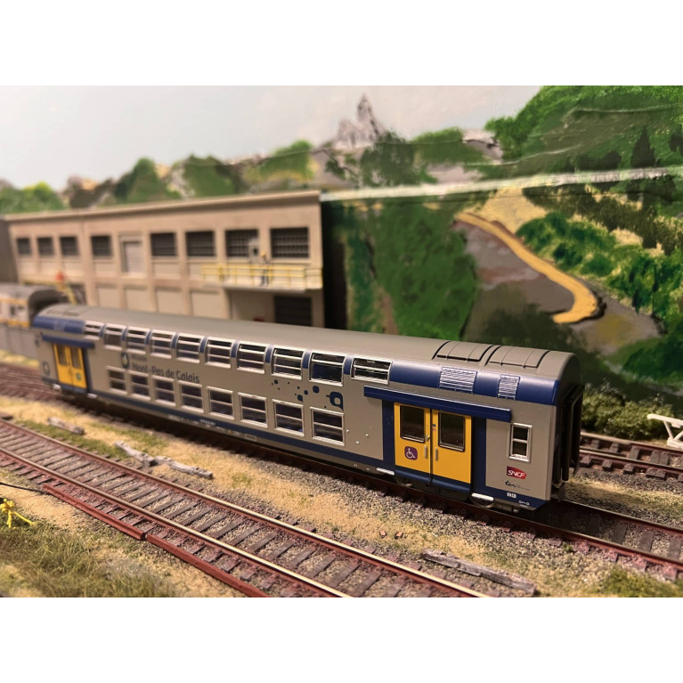 Vitrains 3166 voiture 2ème classe  livrée Nord-Pas-de-Calais, H0