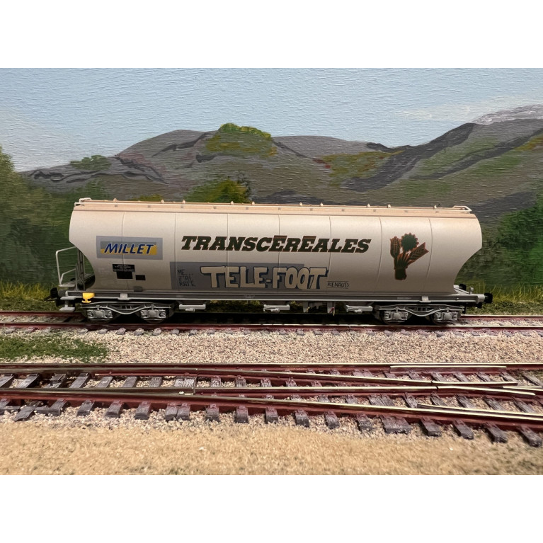 JOUEF HJ6282 Wagon -trémie à 4 essieux "millet" graffiti télé-foot, Ep. IV, H0