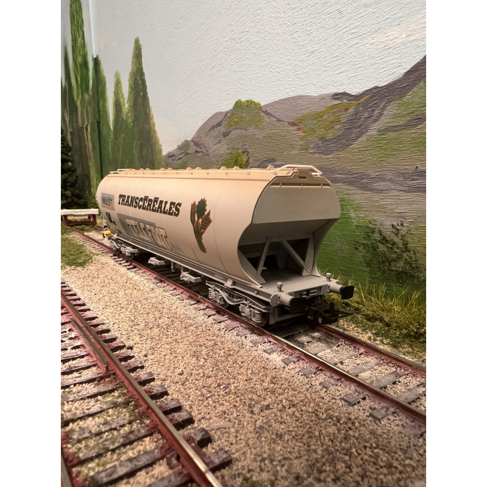 JOUEF HJ6282 Wagon -trémie à 4 essieux "millet" graffiti télé-foot, Ep. IV, H0