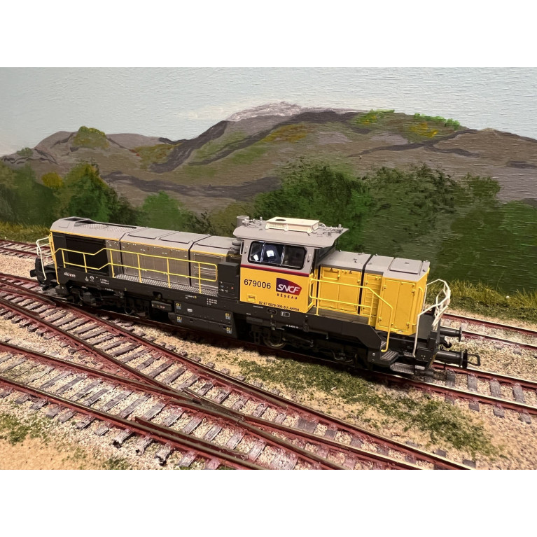 JOUEF HJS2466 Locomotive diesel 679006, Akiem/SNCF Réseau (Vossloh DE18), analogique, Ep. VI , H0