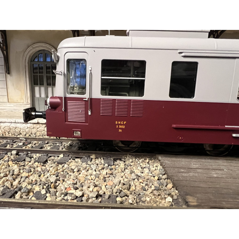 Autorail X 3832 Picasso DCC Sound SNCF EpIII Chrezo 3800-01